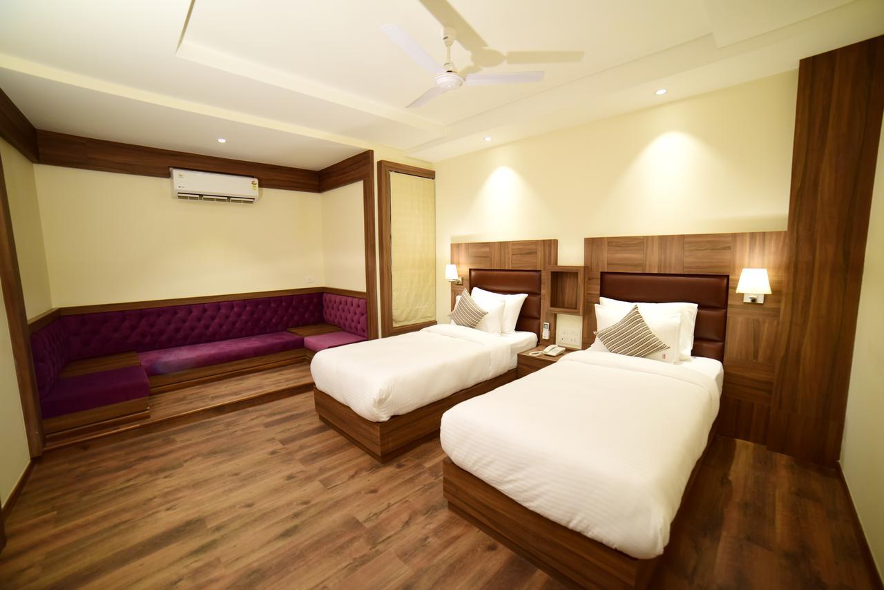 Rudrapur Hotel Amber מראה חיצוני תמונה
