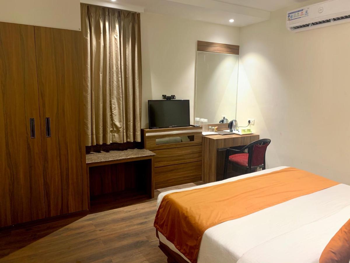 Rudrapur Hotel Amber מראה חיצוני תמונה